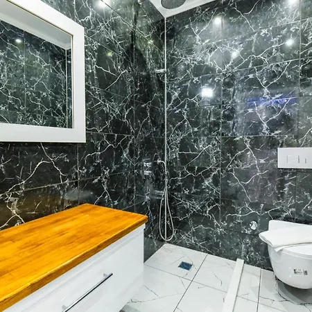 Harika Deniz Ve Doga Manzarali Villa Mert Willa Kaş