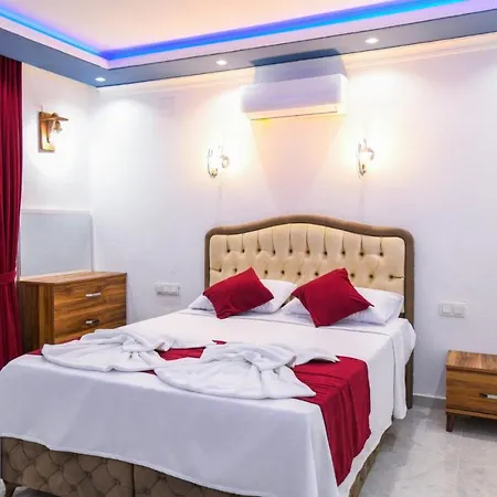Harika Deniz Ve Doga Manzarali Villa Mert * Kaş