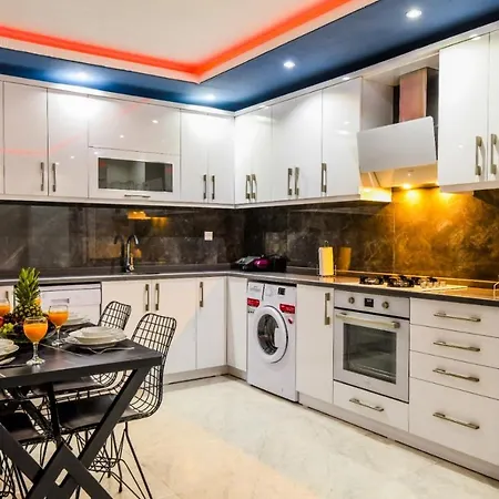 Harika Deniz Ve Doga Manzarali Villa Mert *