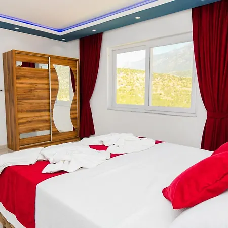 Harika Deniz Ve Doga Manzarali Villa Mert קס